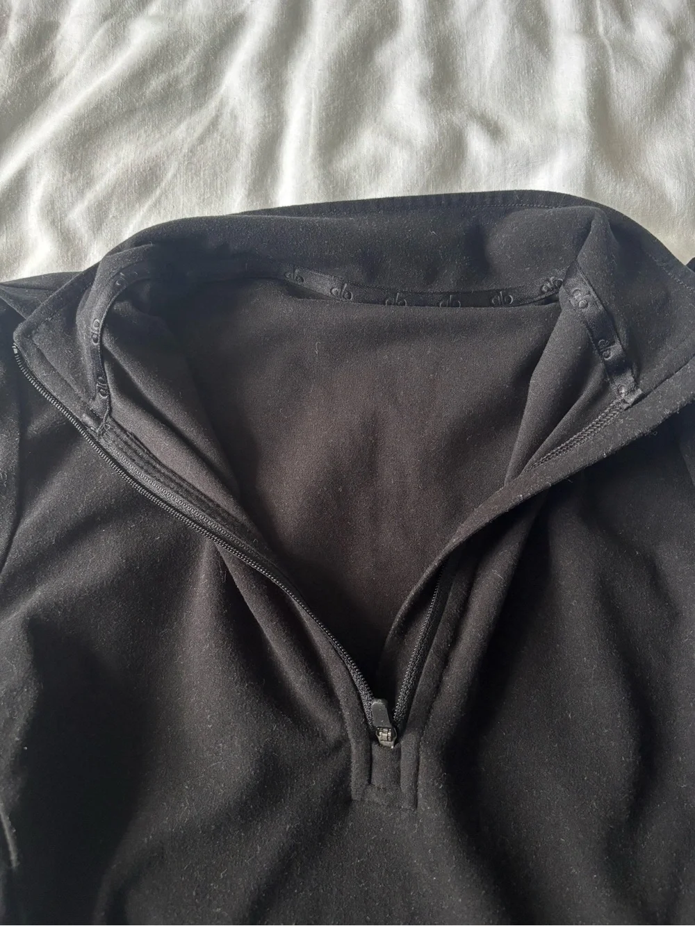Alo Yoga Alosoft 1/2 Zip Rapid Pullover in Black